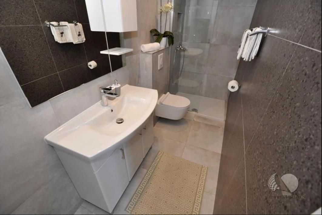 Apartmani Miranda Drašnice Zewnętrze zdjęcie