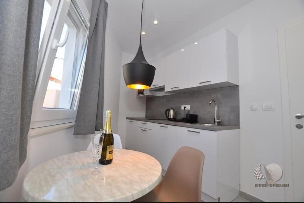 Apartmani Miranda Drašnice Zewnętrze zdjęcie